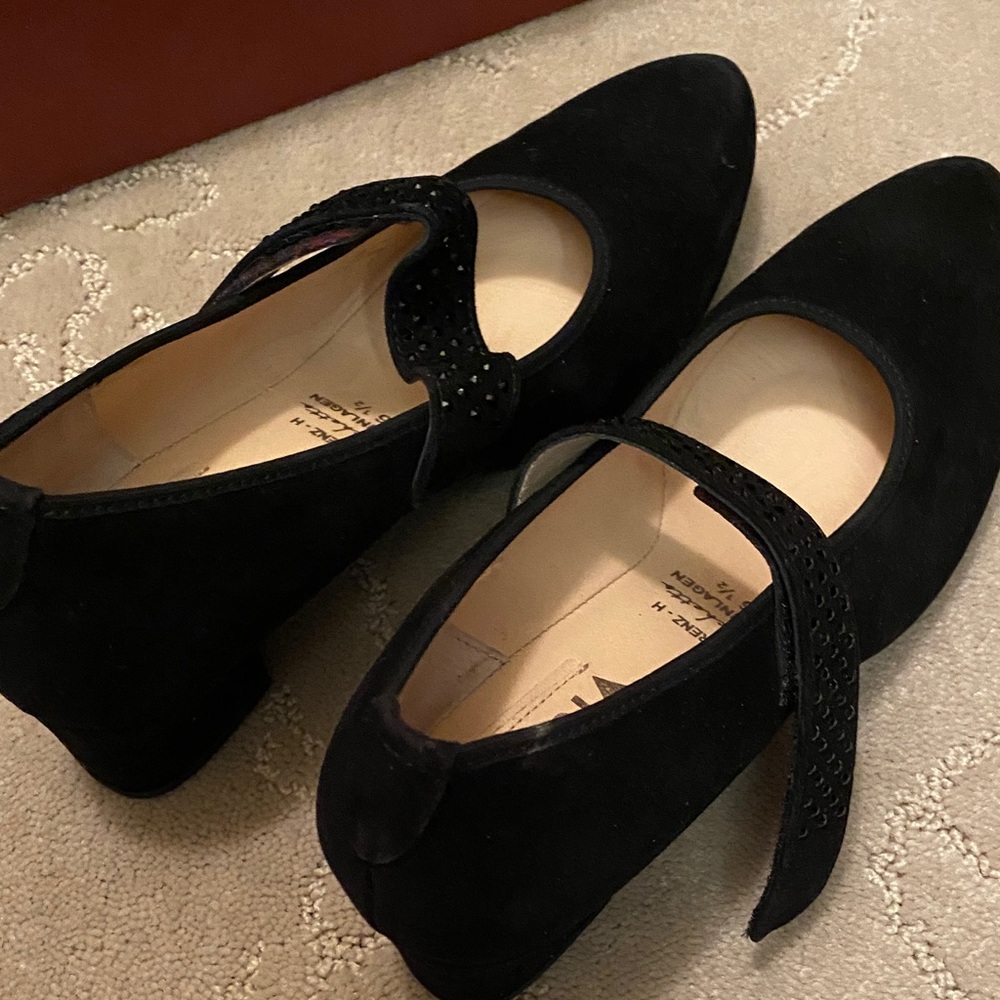 Chic Black Suede Mary Jane Heels